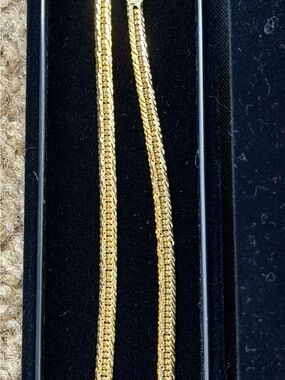 Classic Gold-Tone Women's Chain Necklace